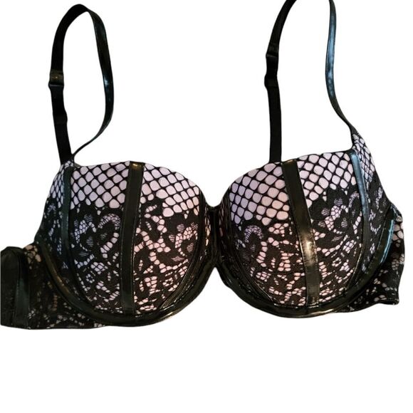 Black Leather & Mesh Balconet Victoria Secret Bra. Like New‼️‼️ - Picture 2 of 5